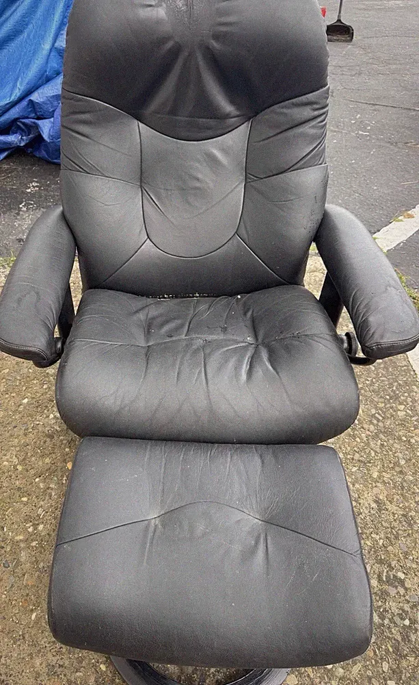 Ekornes Black Leather Stressless Arm Chair with Ottoman Made in Norway